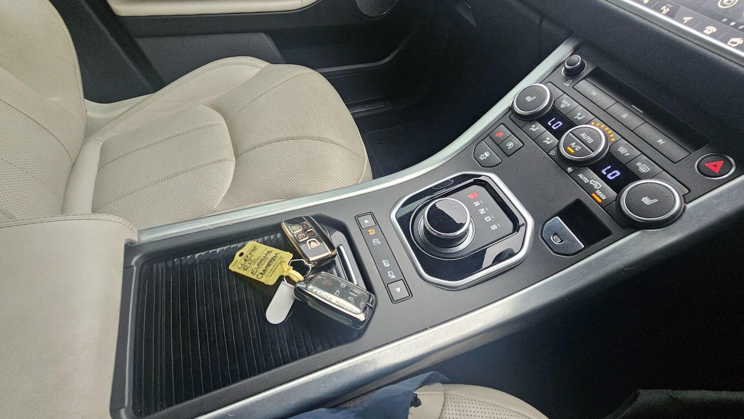 Used Land Rover Range Rover Evoque 2017 for sale - 76486725: Photo 32