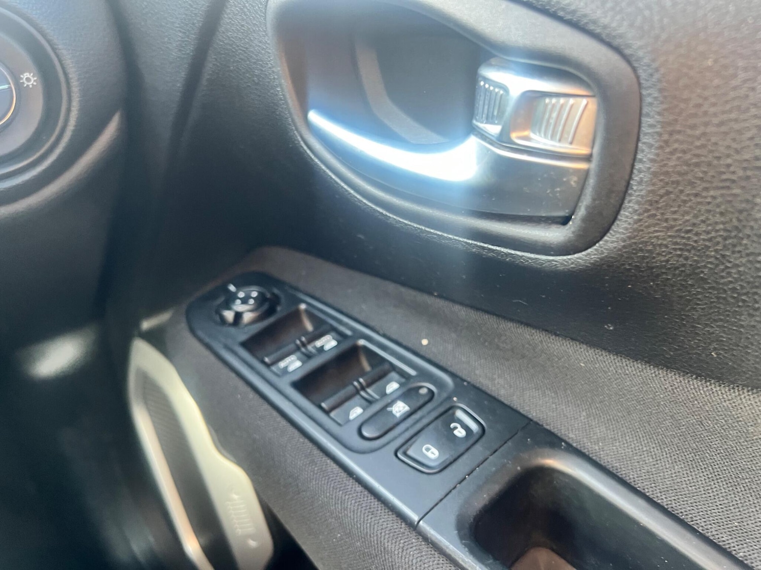 Used Jeep Renegade 2016 for sale - 77202498: Photo 21