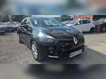 Used Renault Clio 2017 for sale - 75600781: Photo