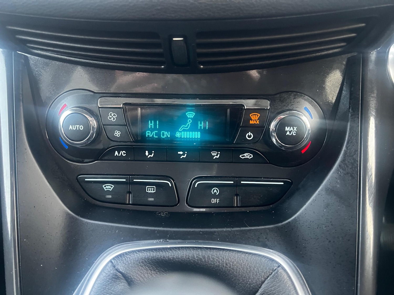 Used Ford Kuga 2016 for sale - 76715092: Photo 30