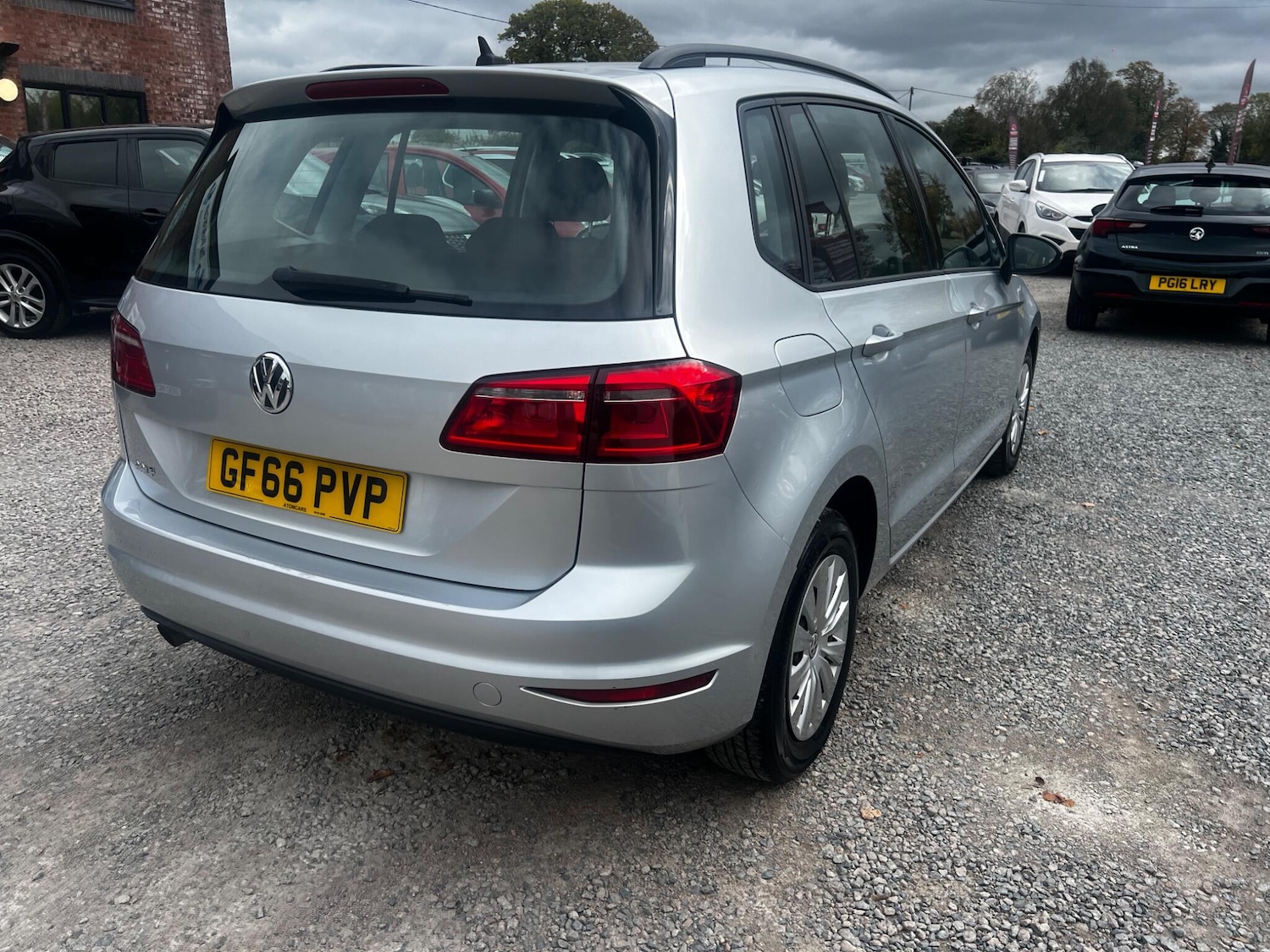 Used Volkswagen Golf SV 2016 for sale - 76486752: Photo 10