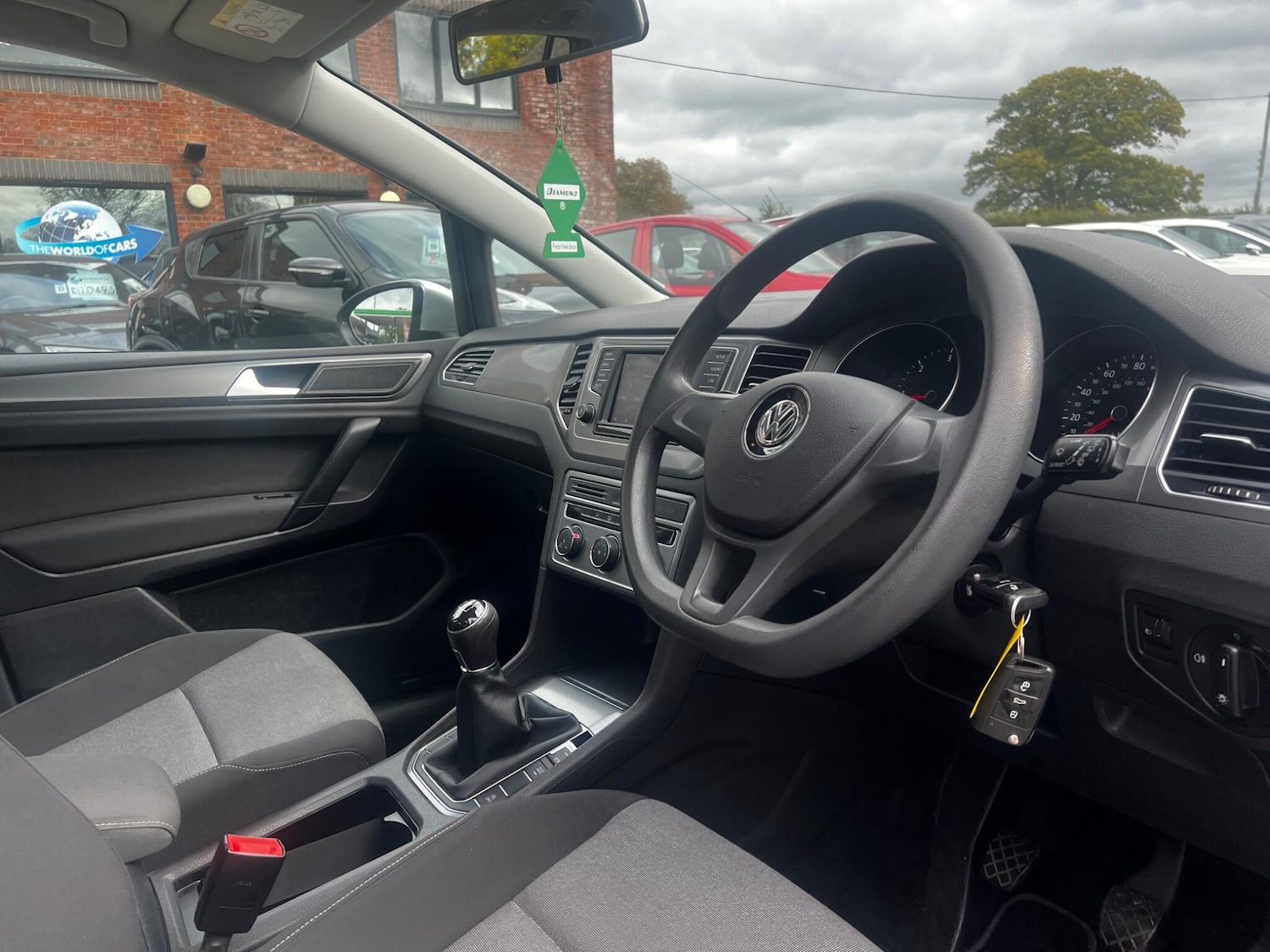 Used Volkswagen Golf SV 2016 for sale - 76486752: Photo 11