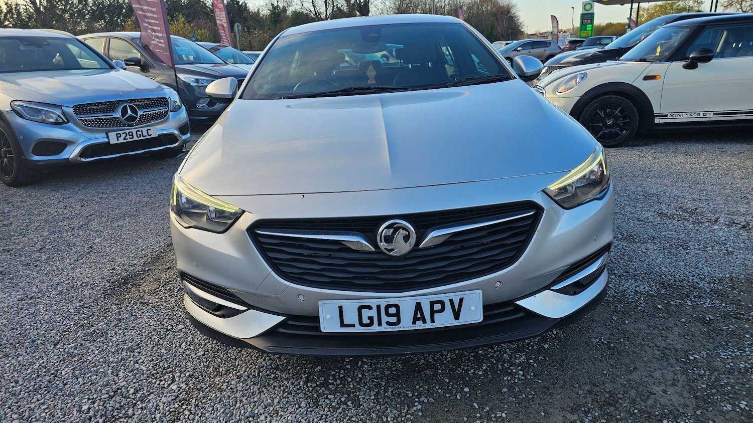 Used Vauxhall Insignia 2019 for sale - 76646298: Photo 2