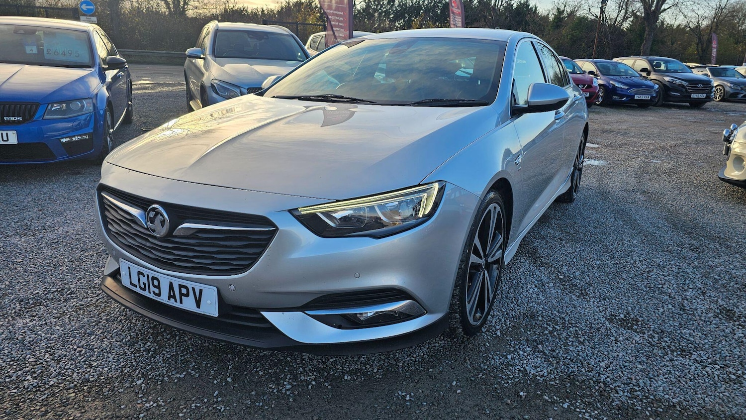 Used Vauxhall Insignia 2019 for sale - 76646298: Photo 3