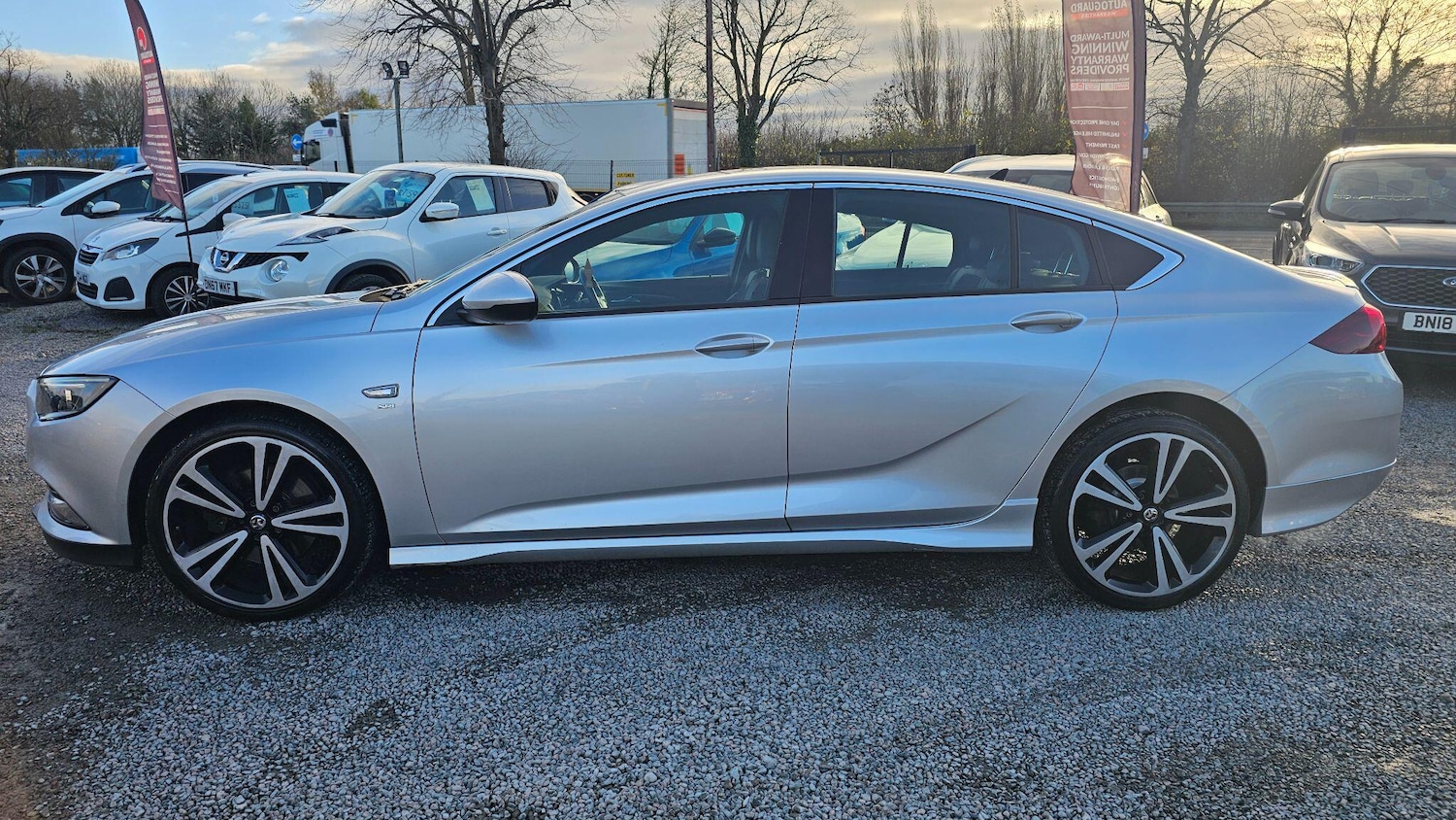 Used Vauxhall Insignia 2019 for sale - 76646298: Photo 4