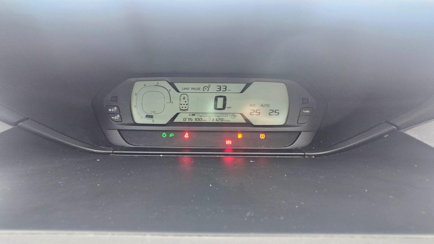 Used Citroen C4 Grand Picasso 2017 for sale - 76898985: Photo 26