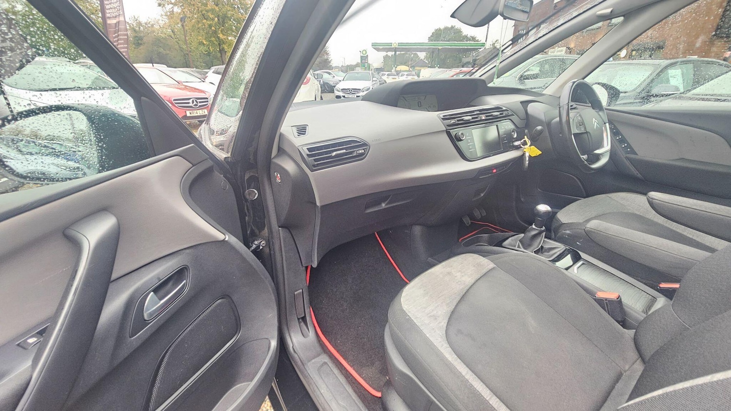 Used Citroen C4 Grand Picasso 2017 for sale - 76898985: Photo 28