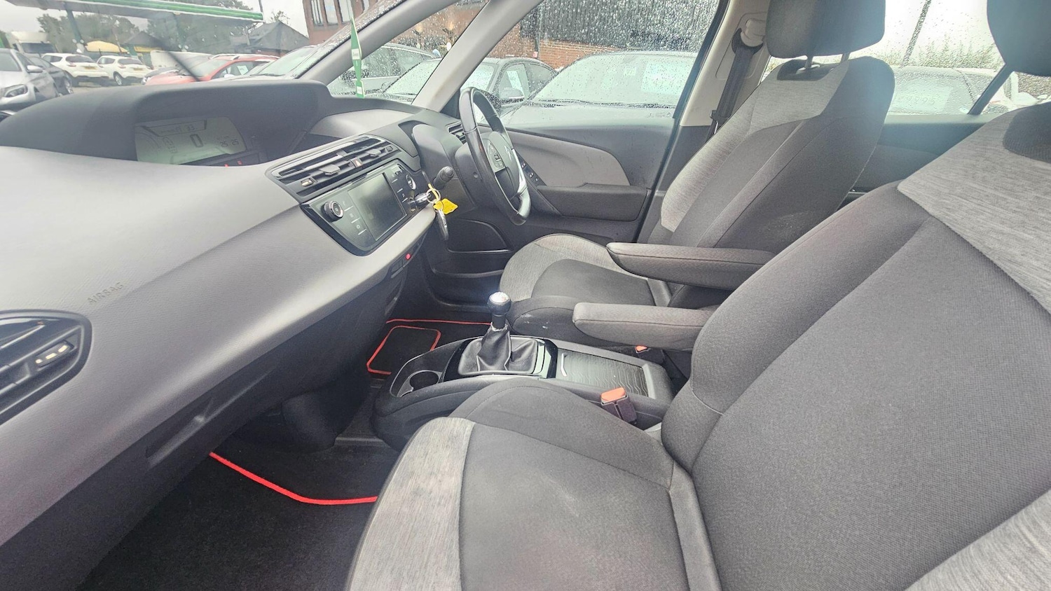 Used Citroen C4 Grand Picasso 2017 for sale - 76898985: Photo 30