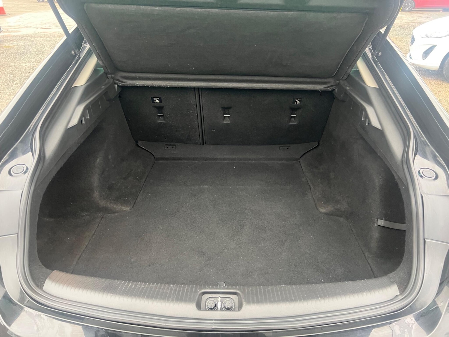 Used Vauxhall Insignia 2017 for sale - 77130615: Photo 28