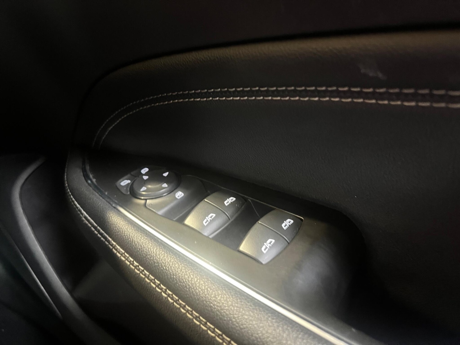 Used Vauxhall Insignia 2017 for sale - 77130615: Photo 33