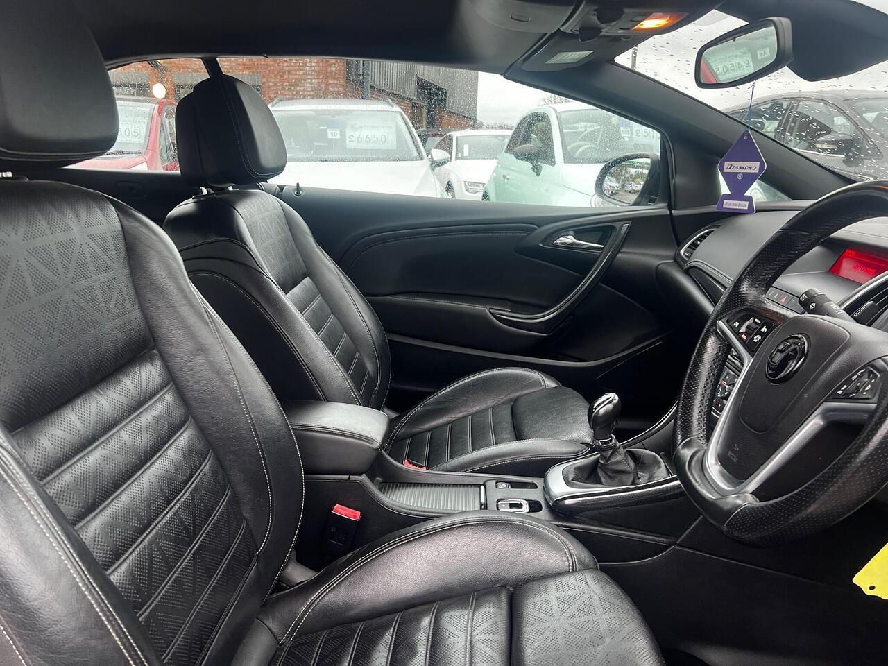 Used Vauxhall Cascada 2015 for sale - 76645150: Photo 12