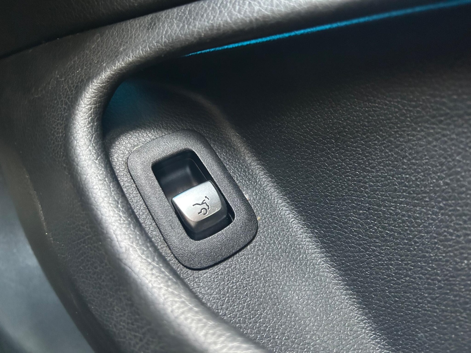 Used Mercedes-Benz C Class 2017 for sale - 77441316: Photo 24