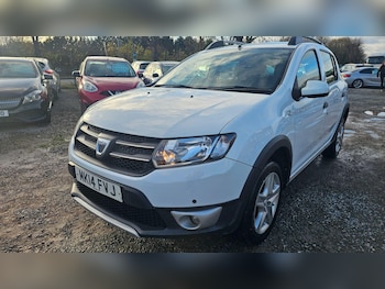 Used Dacia Sandero Stepway 2014 for sale - 76666861: Photo