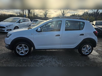 Used Dacia Sandero Stepway 2014 for sale - 76666861: Photo