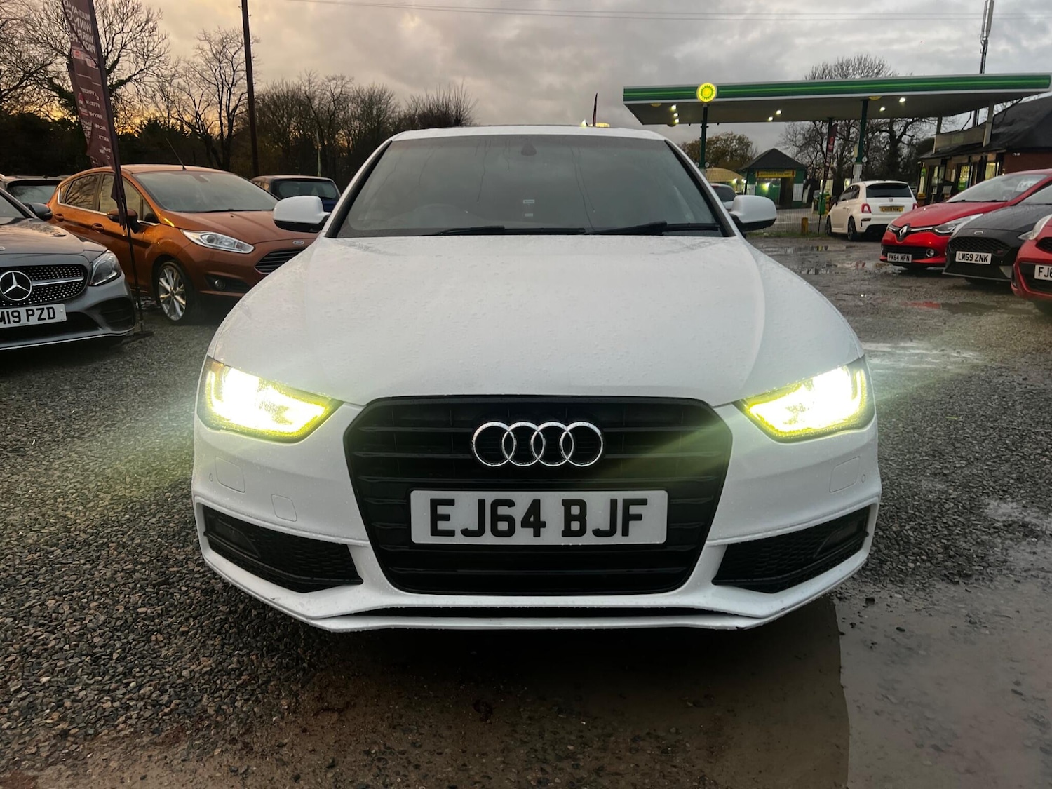 Used Audi A4 2014 for sale - 76887170: Photo 2