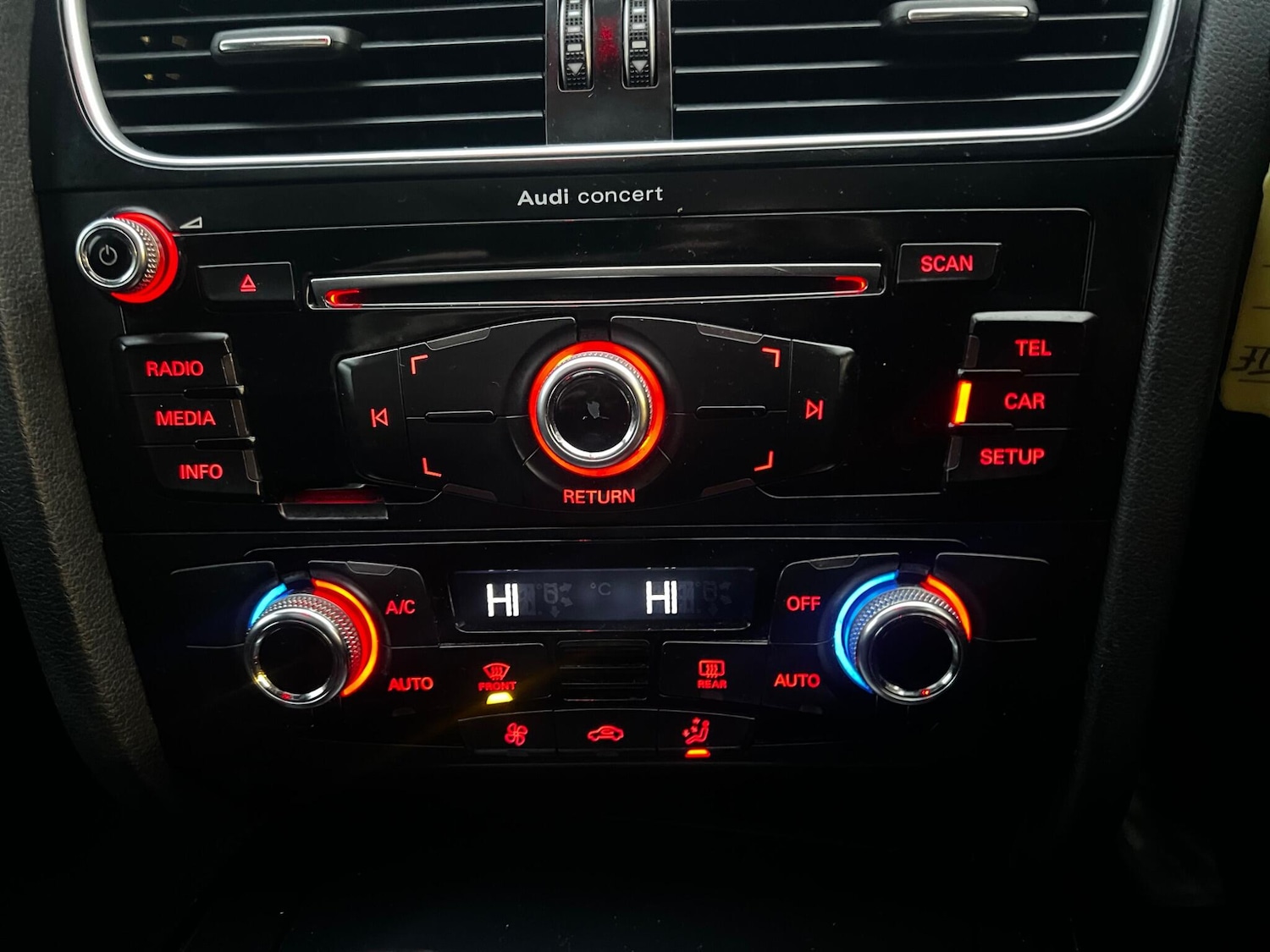 Used Audi A4 2014 for sale - 76887170: Photo 26