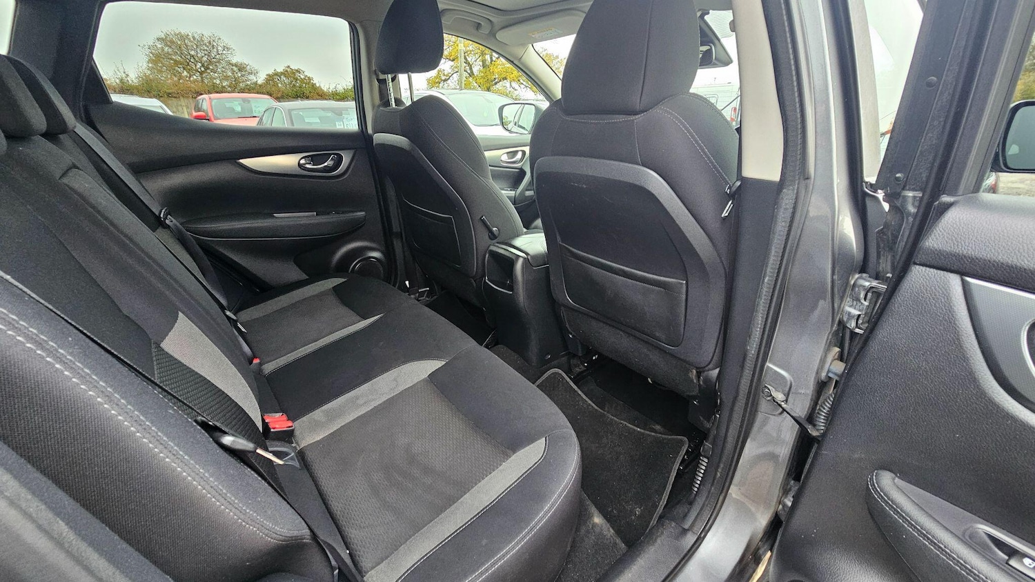 Used Nissan Qashqai for sale - 76996002: Photo 15