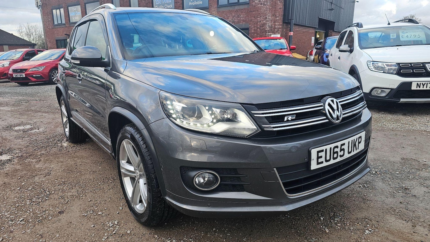 Used Volkswagen Tiguan 2015 for sale - 76913551: Photo 1