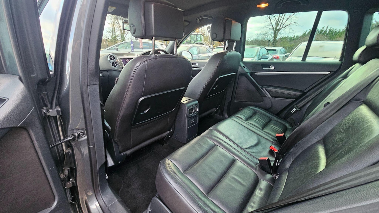 Used Volkswagen Tiguan 2015 for sale - 76913551: Photo 17