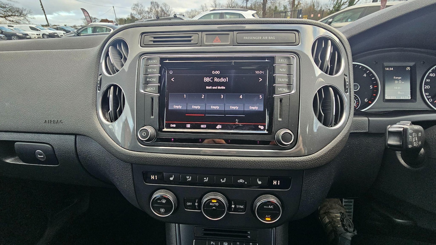 Used Volkswagen Tiguan 2015 for sale - 76913551: Photo 35