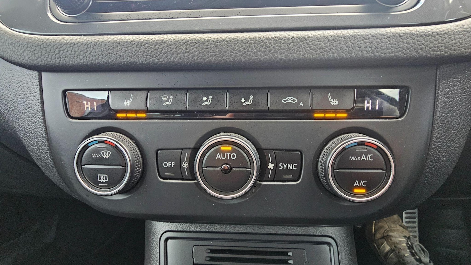 Used Volkswagen Tiguan 2015 for sale - 76913551: Photo 36