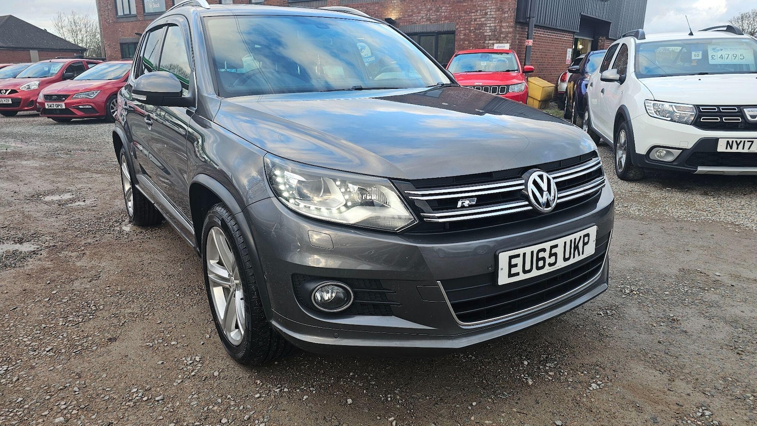 Used Volkswagen Tiguan 2015 for sale - 76913551: Photo 9