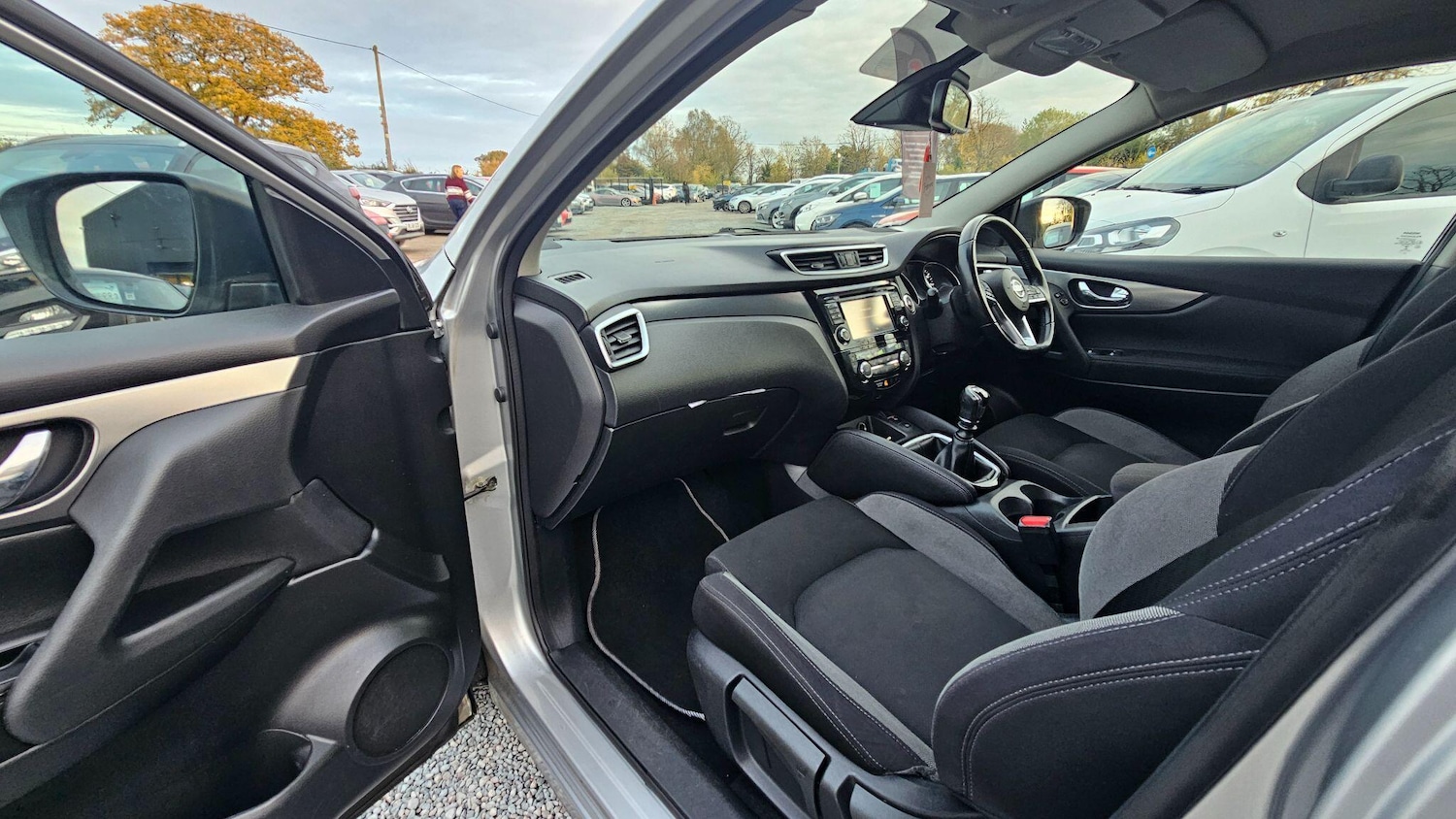 Used Nissan Qashqai 2017 for sale - 76486719: Photo 21