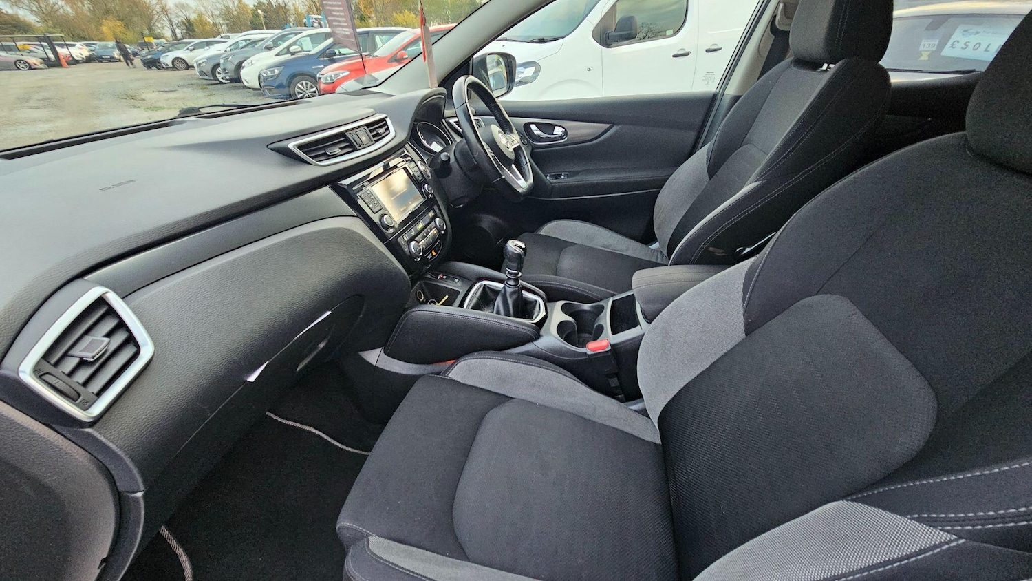 Used Nissan Qashqai 2017 for sale - 76486719: Photo 24