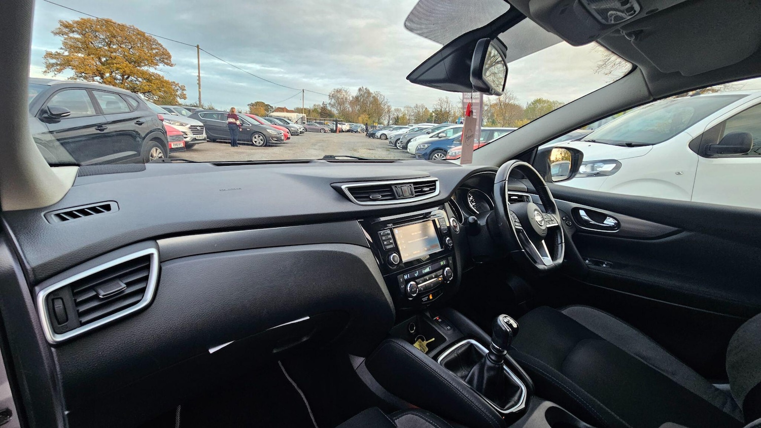 Used Nissan Qashqai 2017 for sale - 76486719: Photo 25