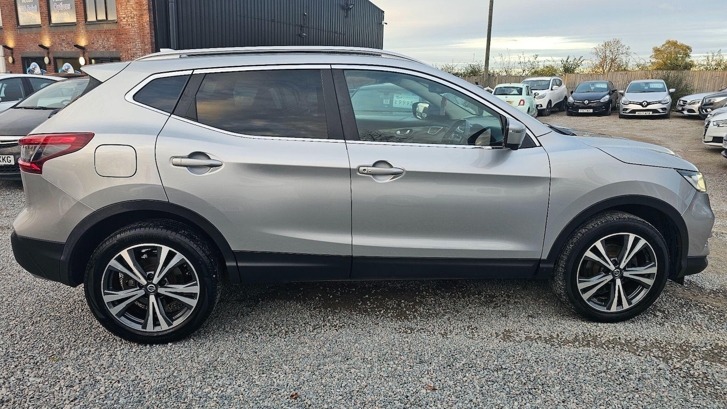 Used Nissan Qashqai 2017 for sale - 76486719: Photo 8