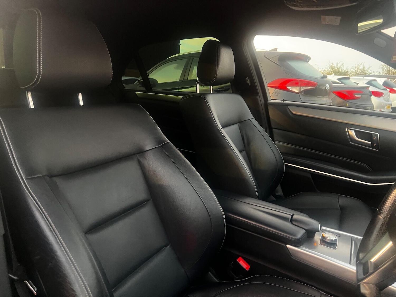 Used Mercedes-Benz E Class 2015 for sale - 76486769: Photo 12