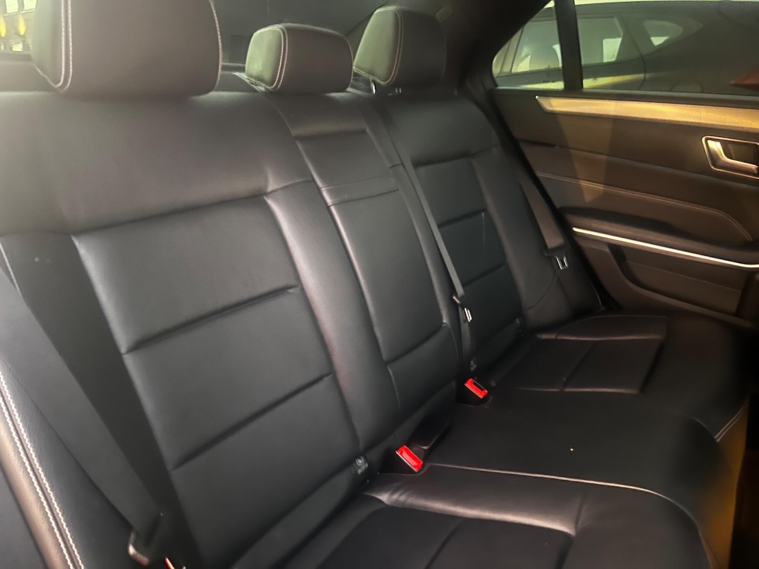 Used Mercedes-Benz E Class 2015 for sale - 76486769: Photo 16