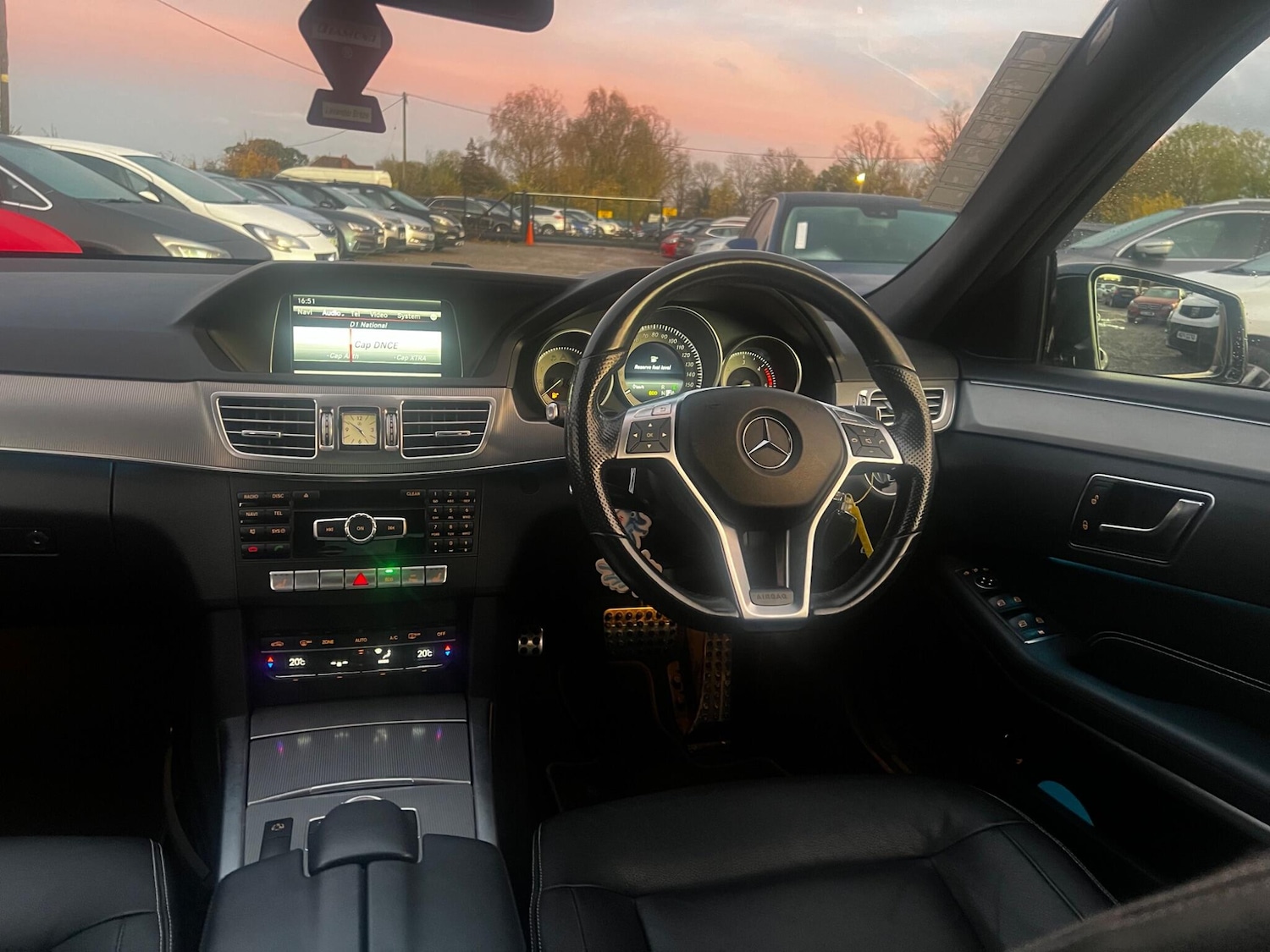 Used Mercedes-Benz E Class 2015 for sale - 76486769: Photo 19