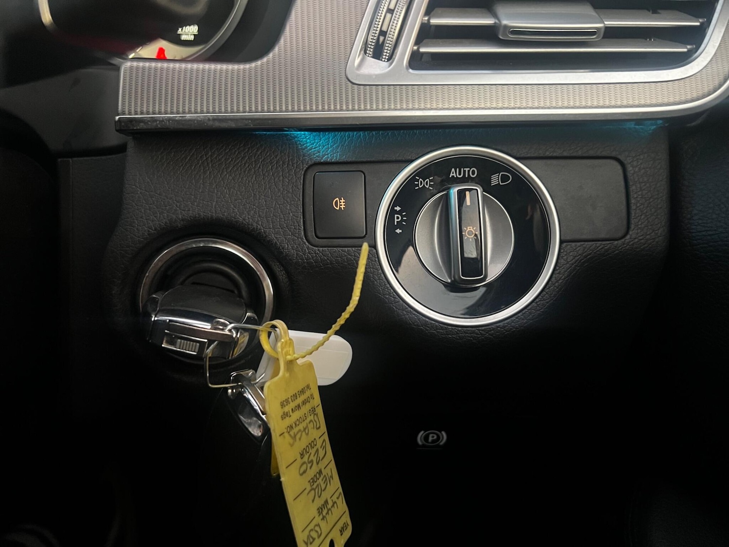 Used Mercedes-Benz E Class 2015 for sale - 76486769: Photo 24