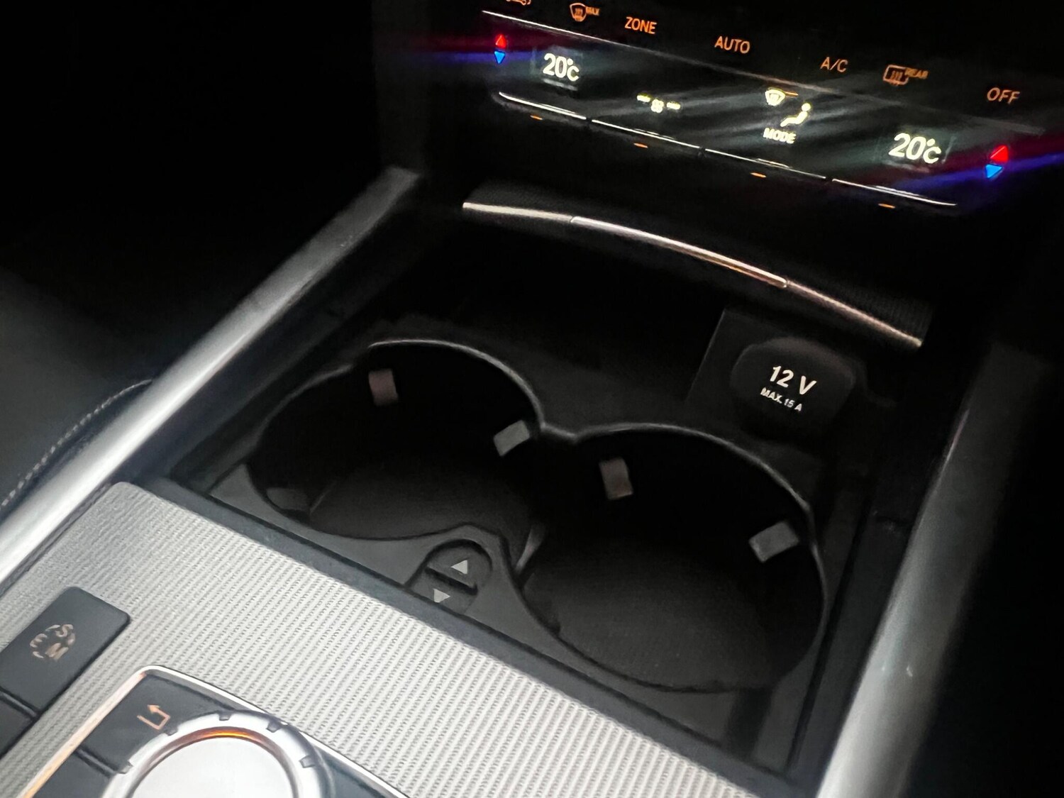 Used Mercedes-Benz E Class 2015 for sale - 76486769: Photo 34