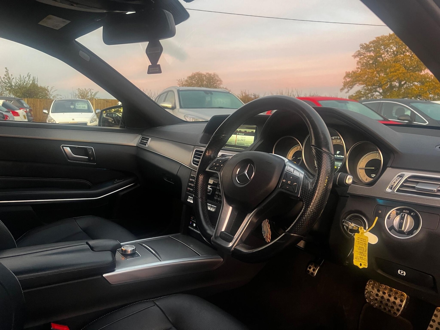 Used Mercedes-Benz E Class 2015 for sale - 76486769: Photo 8