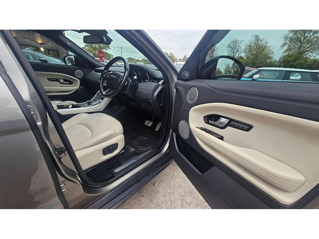 Used Land Rover Range Rover Evoque 2017 for sale - 77109408: Photo 11