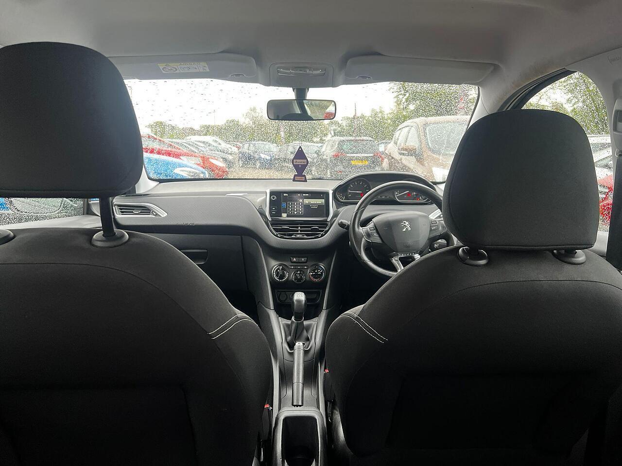 Used Peugeot 208 2016 for sale - 77131147: Photo 18