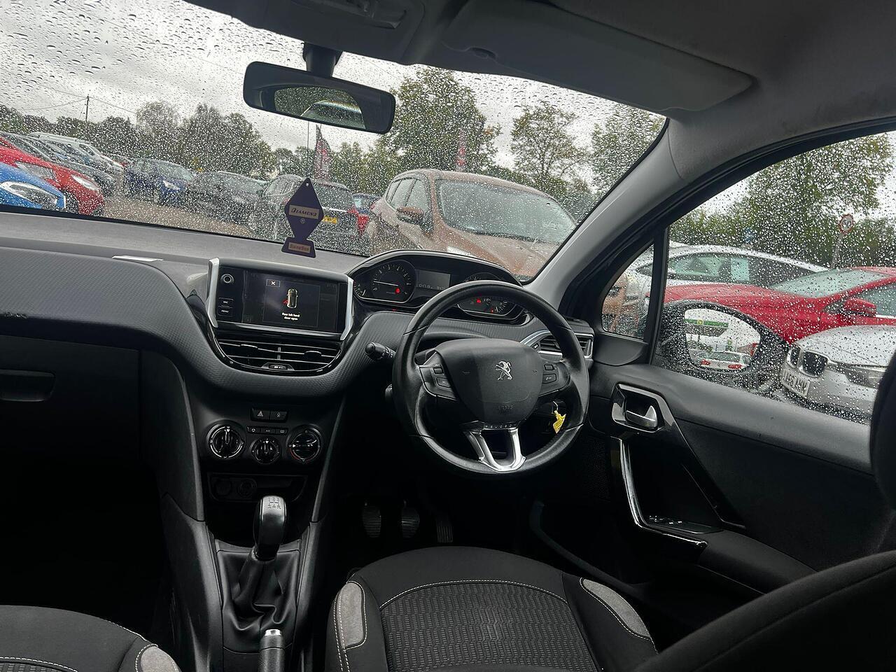 Used Peugeot 208 2016 for sale - 77131147: Photo 21