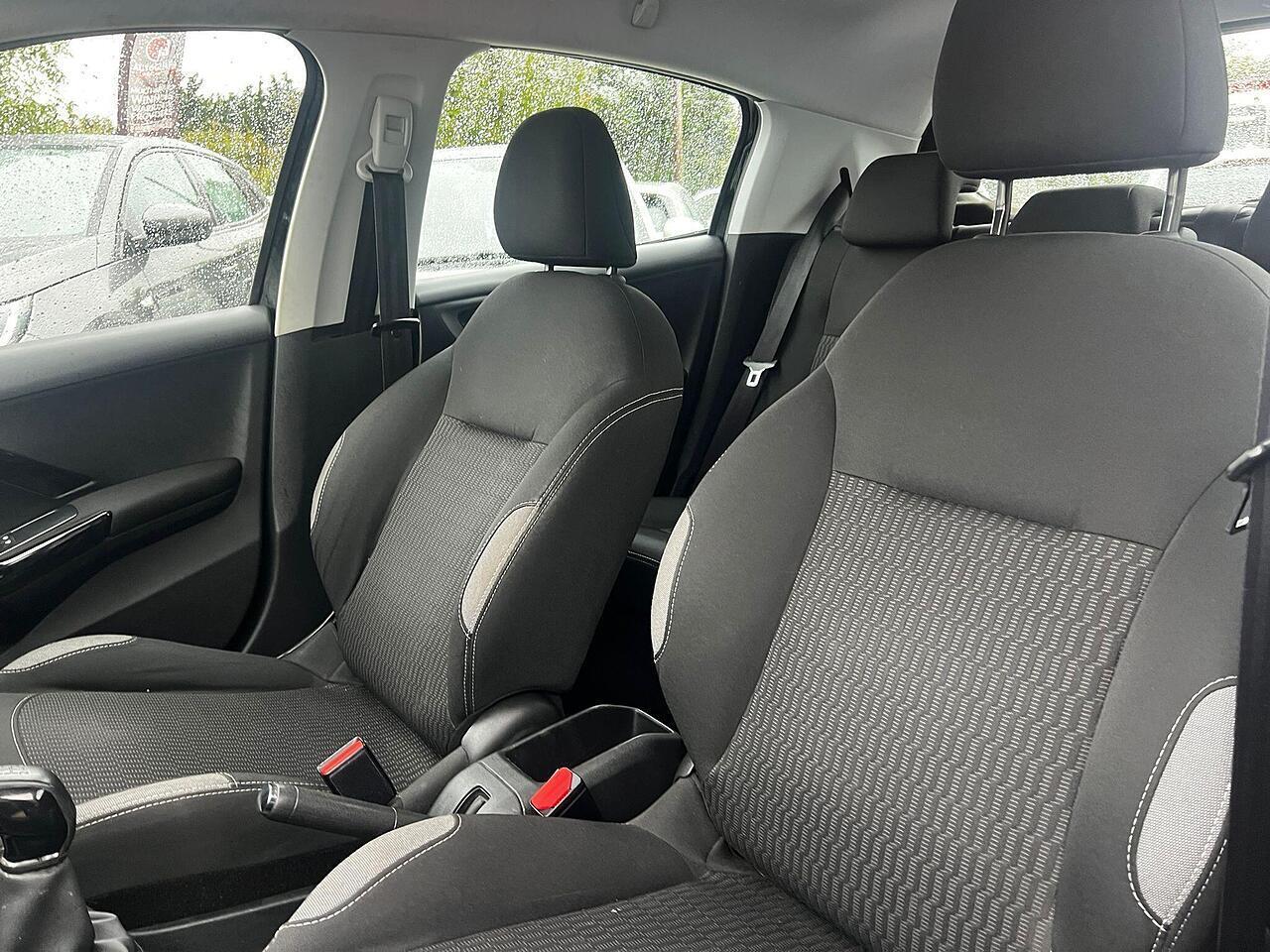 Used Peugeot 208 2016 for sale - 77131147: Photo 22