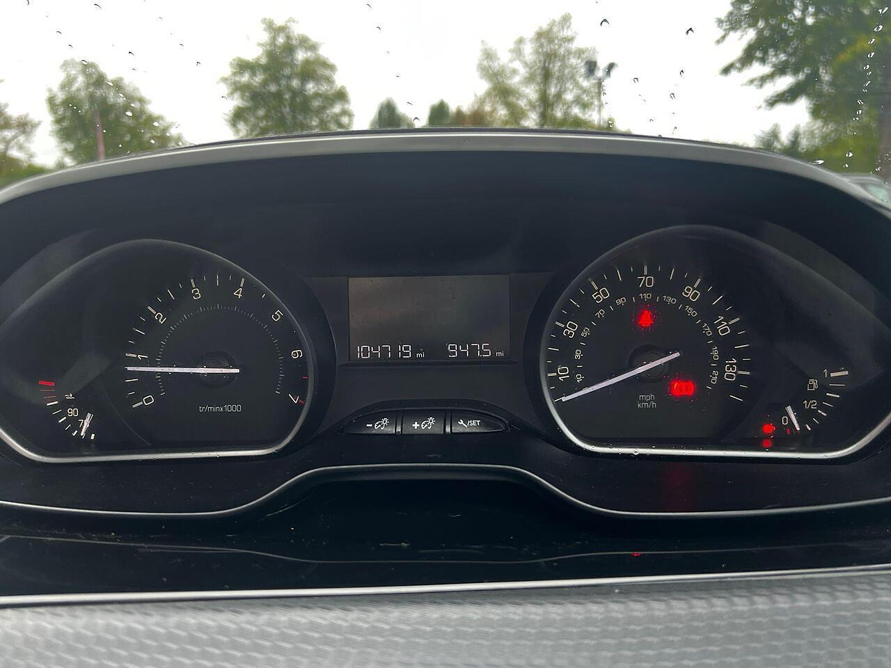 Used Peugeot 208 2016 for sale - 77131147: Photo 26