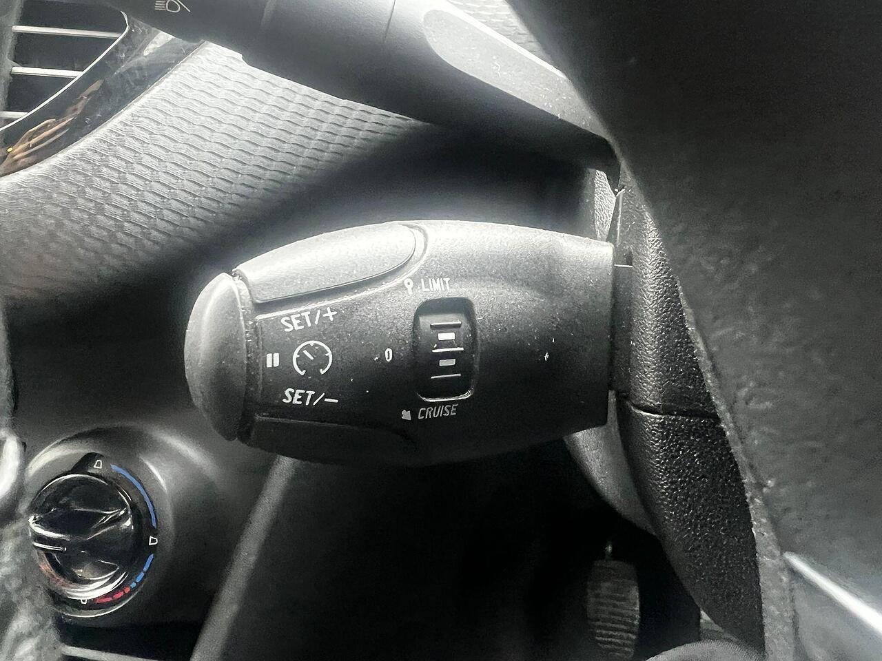 Used Peugeot 208 2016 for sale - 77131147: Photo 28