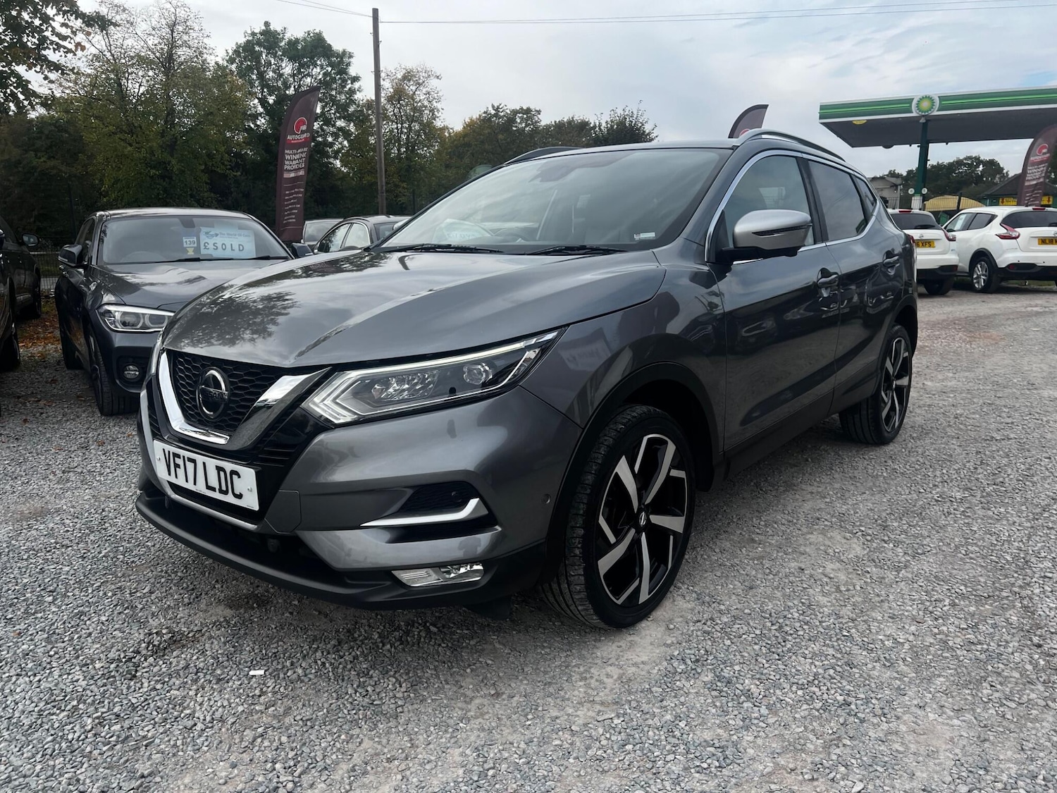 Used Nissan Qashqai 2017 for sale - 76715517: Photo 3