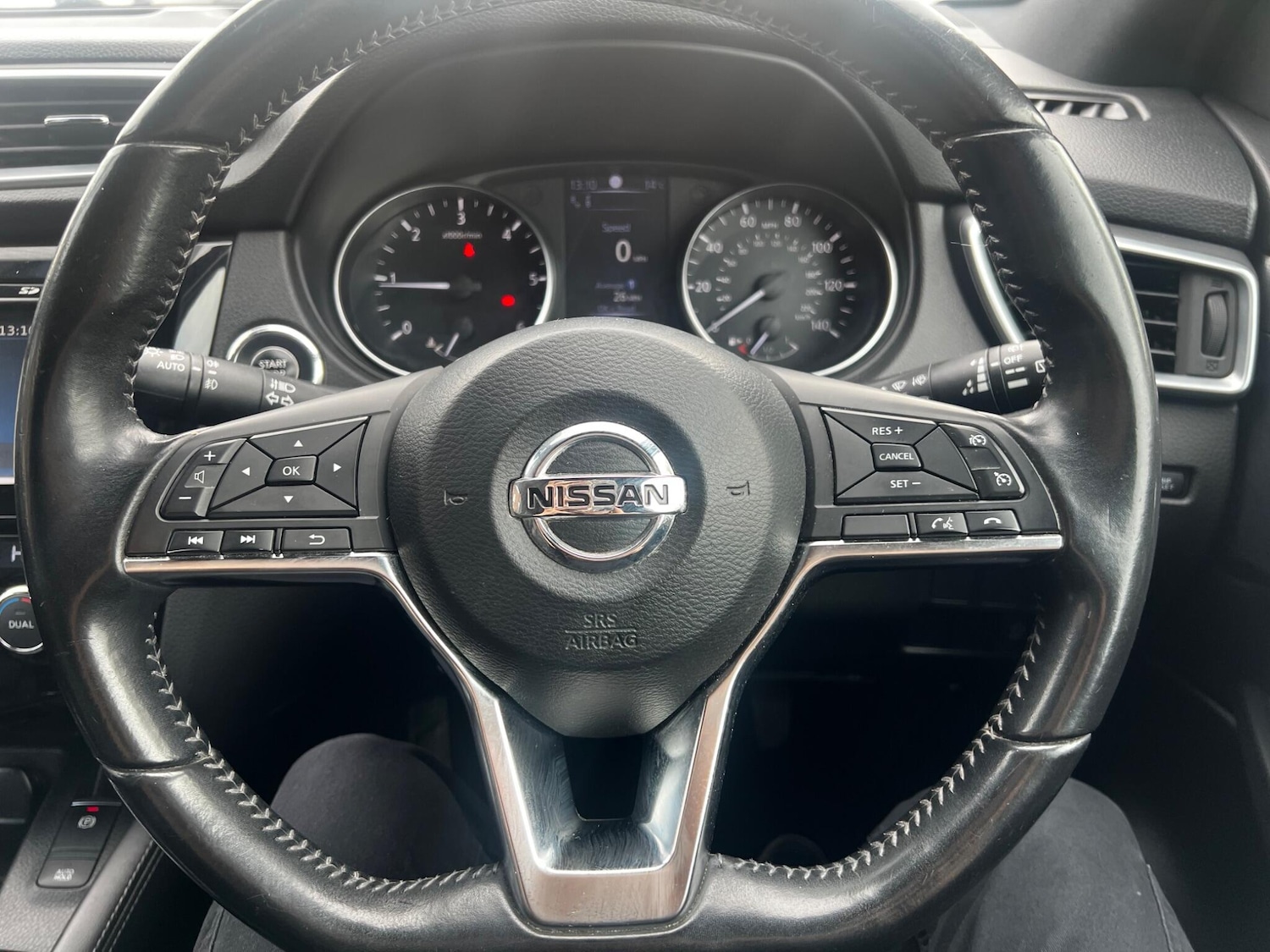 Used Nissan Qashqai 2017 for sale - 76715517: Photo 32