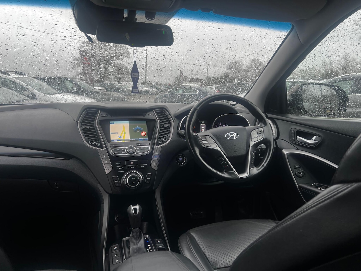 Used Hyundai Santa Fe 2015 for sale - 76926270: Photo 12