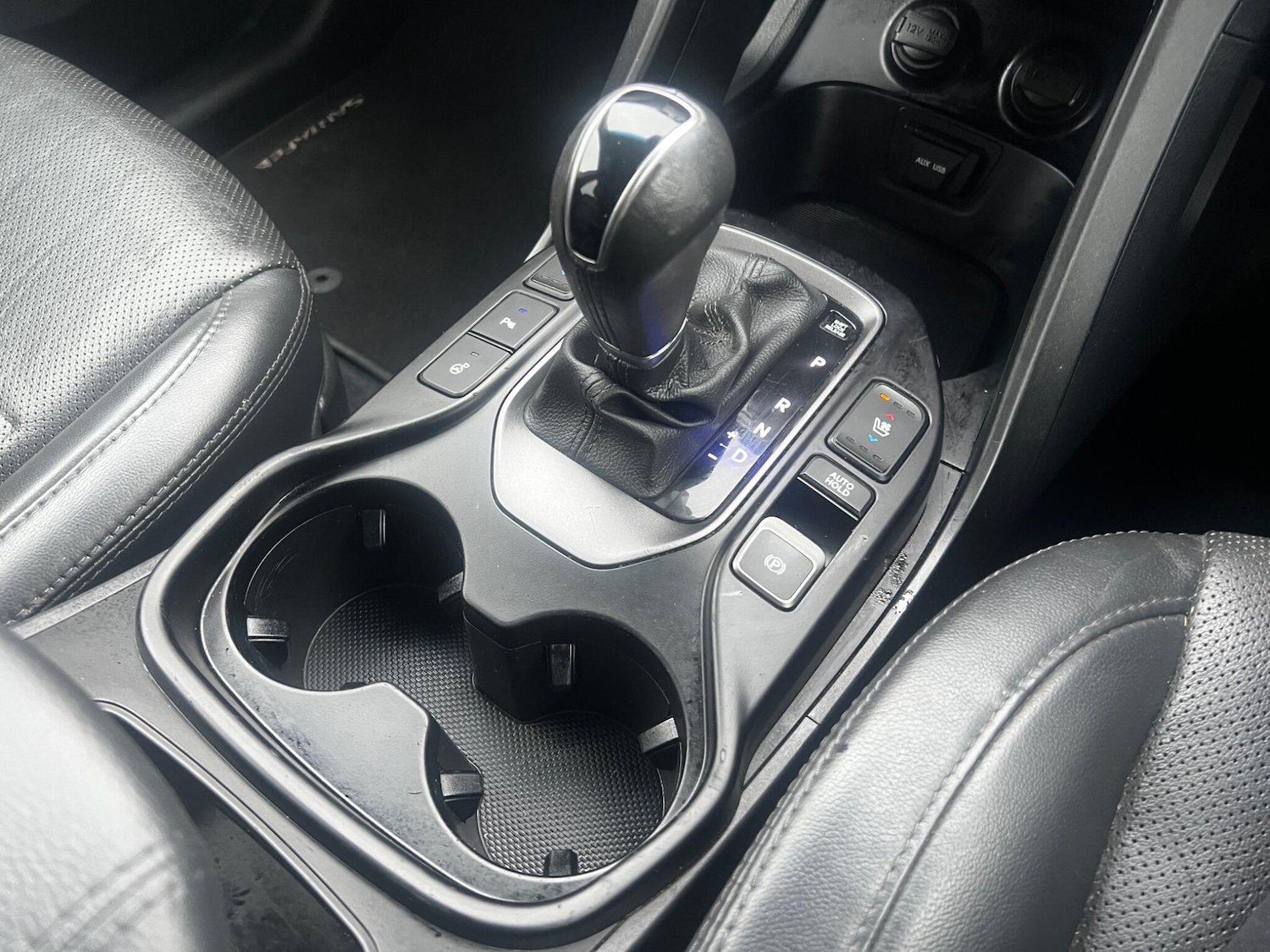 Used Hyundai Santa Fe 2015 for sale - 76926270: Photo 14