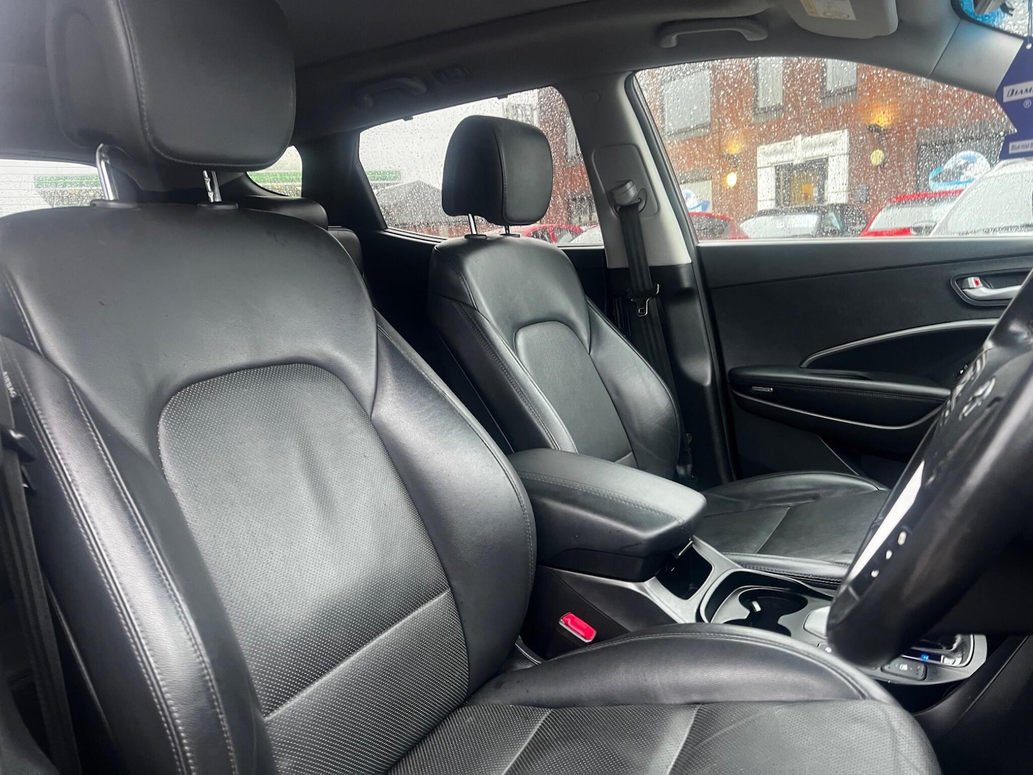 Used Hyundai Santa Fe 2015 for sale - 76926270: Photo 16