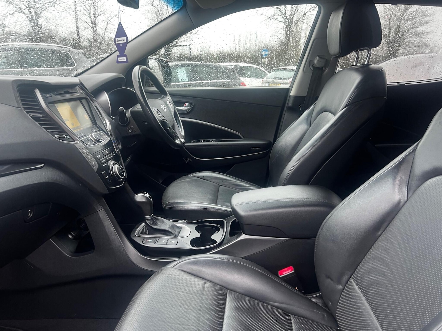 Used Hyundai Santa Fe 2015 for sale - 76926270: Photo 36