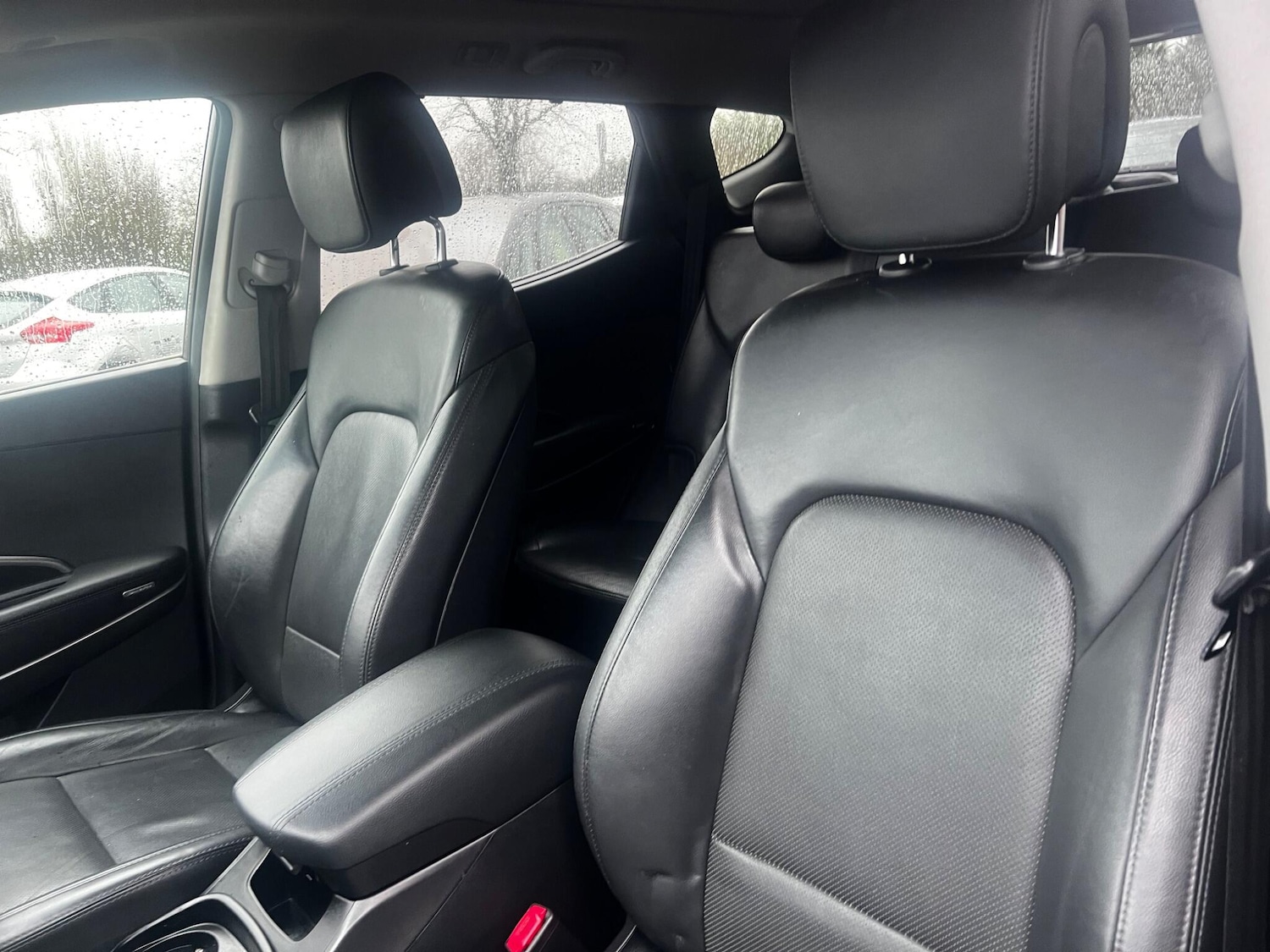 Used Hyundai Santa Fe 2015 for sale - 76926270: Photo 37