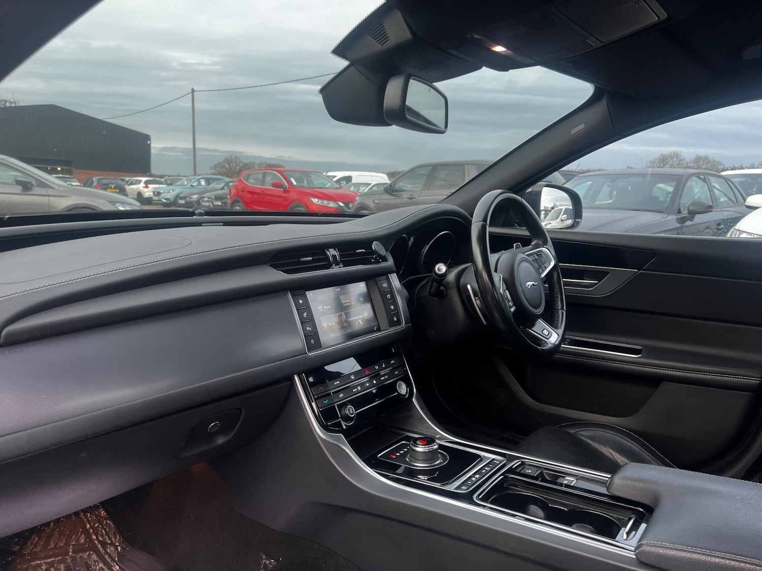 Used Jaguar XF 2017 for sale - 76898429: Photo 19